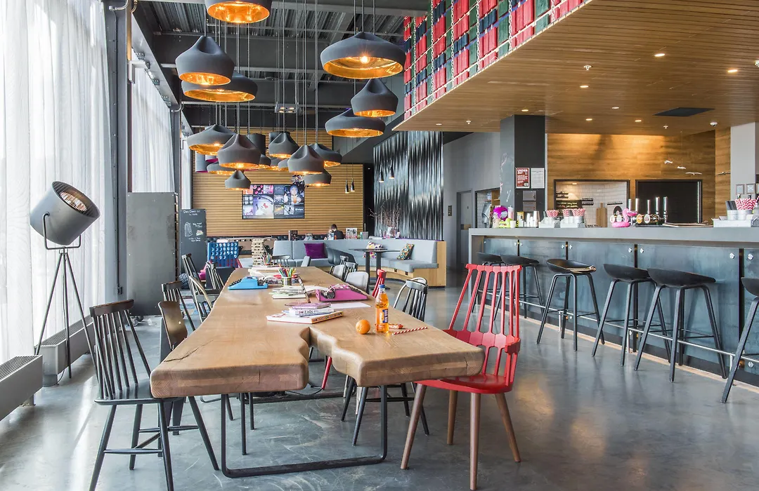 Moxy Aberdeen Airport-1