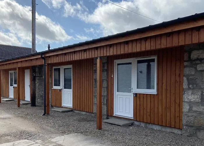 Ivy Cottage-Serviced Accommodation Dyce