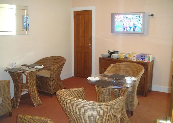 Beeches Guest House Dyce